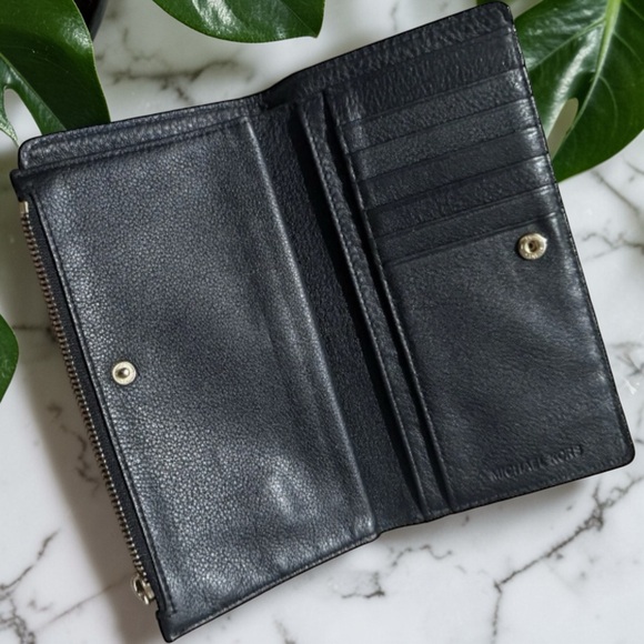 Michael Kors Black Michael Kors Gansevoort leather wallet #14 - Picture 3 of 4
